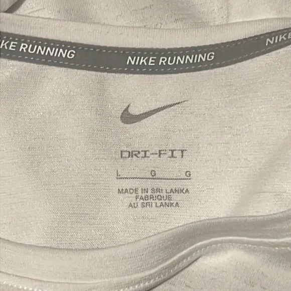 NWT Men's Nike Dri-FIT Miler NYC Running Shirt, White, L DN7509 100 - Picture 3 of 6